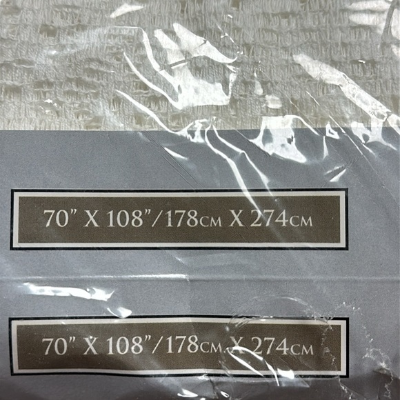 HomeTrends Select Elegance Tablecloth 100% Cotton Perma Press 70”X 108” vintage - Picture 4 of 7